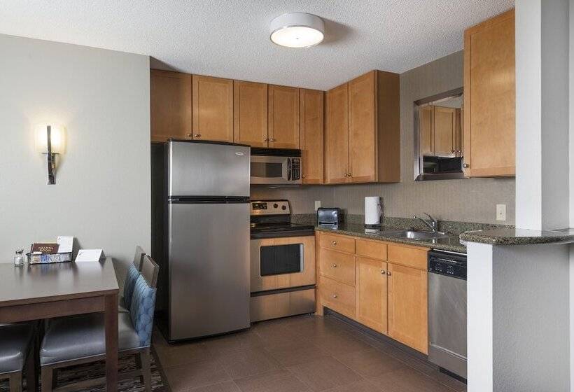 Люкс 2 Спальни, Residence Inn Worcester