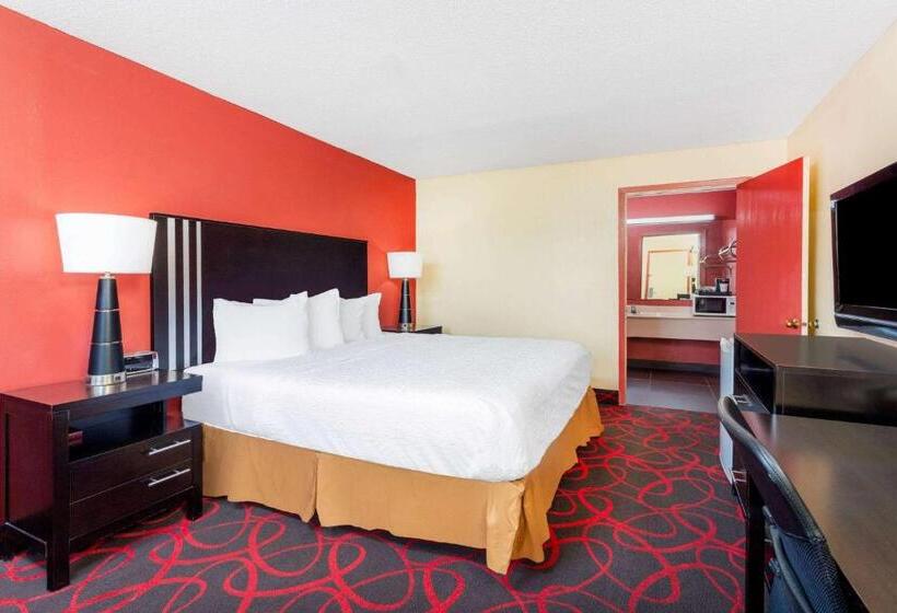 キングサイズベッドのスタンダードルーム, Travelodge By Wyndham Richmond In