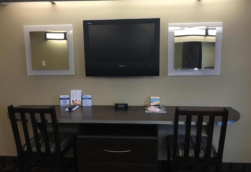 Студия Стандарт, Microtel By Wyndham Perry National Fairground Area I 75