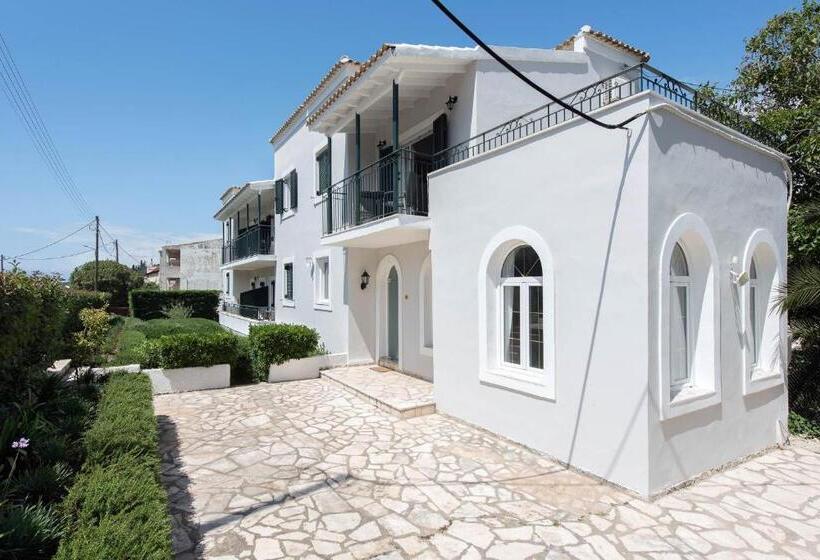 شقة غرفة واحدة, Balaris Apartments