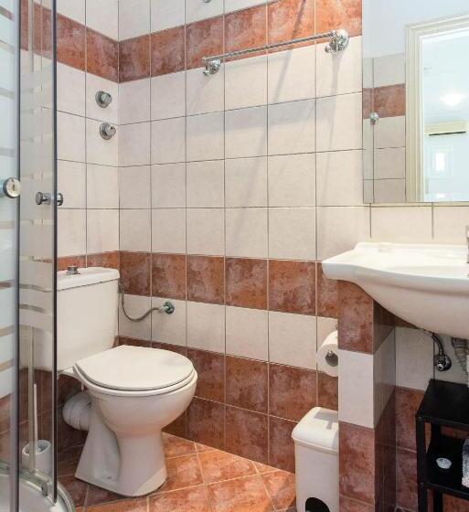 شقة غرفة واحدة, Balaris Apartments