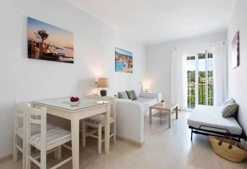 １ベッドルームアパートメント, Balaris Apartments