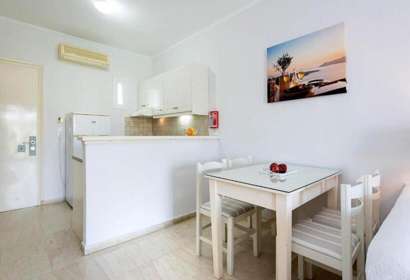 شقة غرفة واحدة, Balaris Apartments