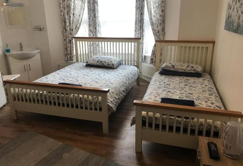 家庭间, Abbey Lodge Guest House