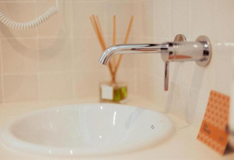 スタンダードスタジオ, Ama Ibiza