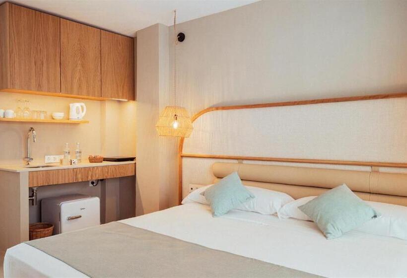 スタンダードスタジオ, Ama Ibiza