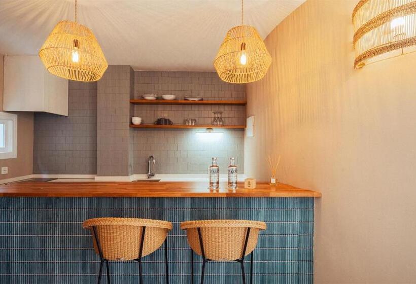 デラックススイート, Ama Ibiza