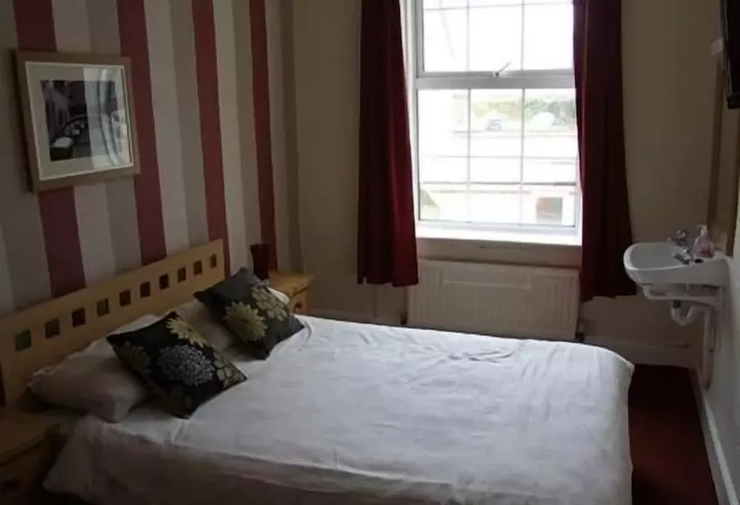 バス共有のスタンダードルーム, Angel Guest House