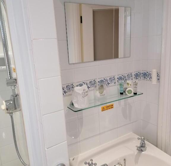 غرفة قياسية فردية, Edendale House