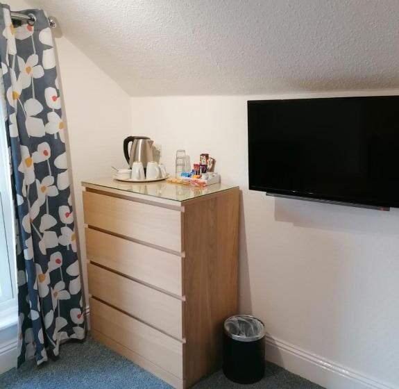 غرفة قياسية ثلاثية, Edendale House