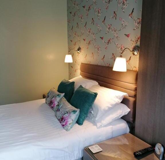 غرفة قياسية, Edendale House