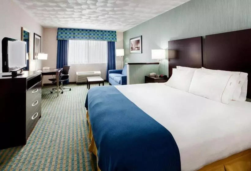 キングサイズベッドのスタンダードルーム, Holiday Inn Express & Suites Smithfield   Providence, An Ihg