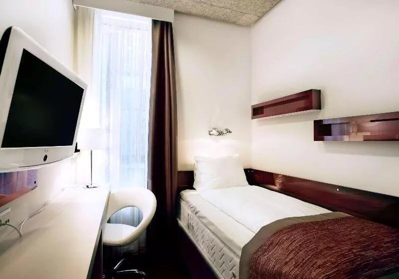 اتاق استاندارد یک نفره, Ibis Styles Stockholm Odenplan