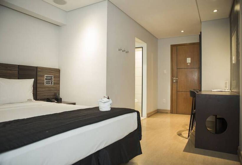 חדר דלוקס, Palais