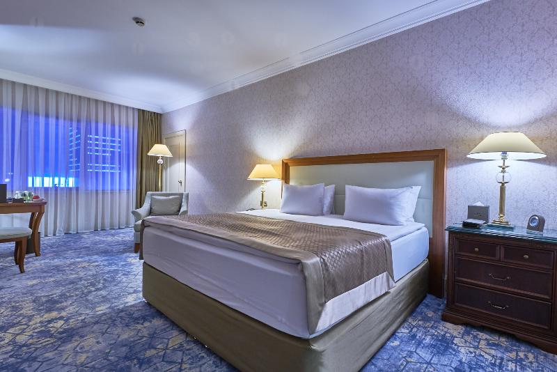 キングサイズベッドのデラックスルーム, Rixos President Hotel Astana