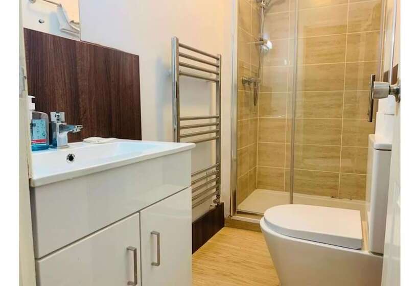 スタンダードルーム, Swandown