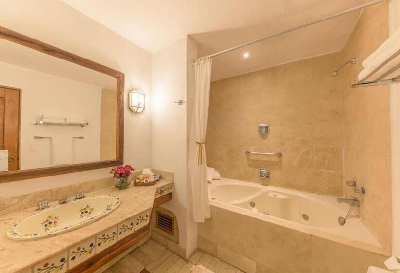 חדר סופריור עם מיטת קינג, Tapalpa Country Club