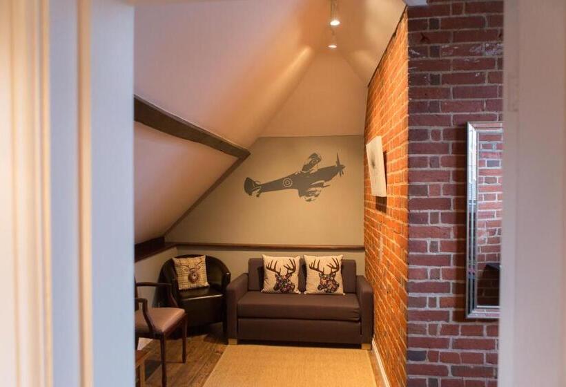 ファミリールーム, The King S Head