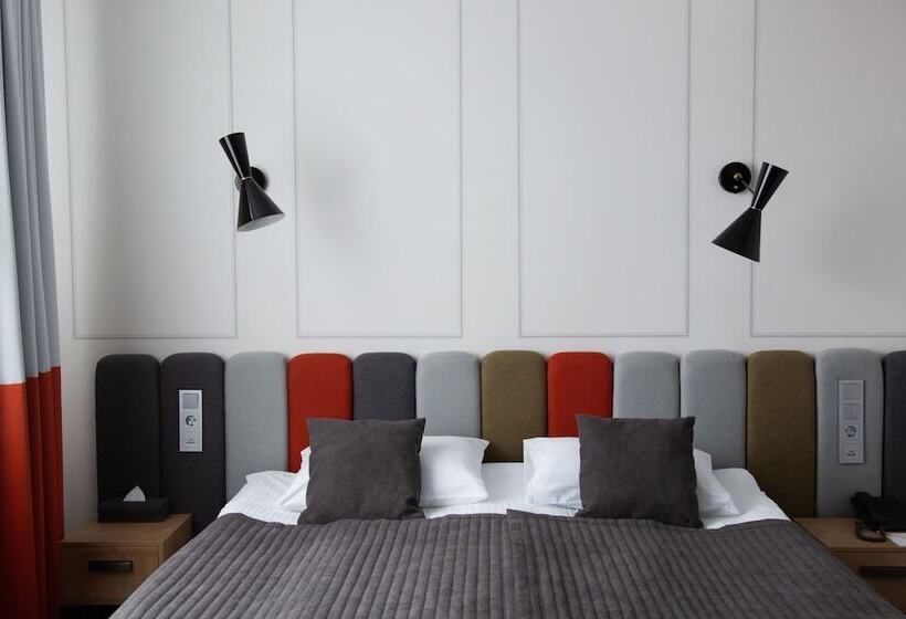 Номер Superior, Vedensky