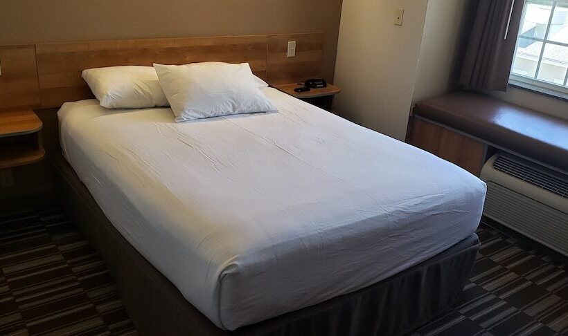 장애인을 위한 스탠다드 룸, York Microtel Inn & Suites By Wyndham