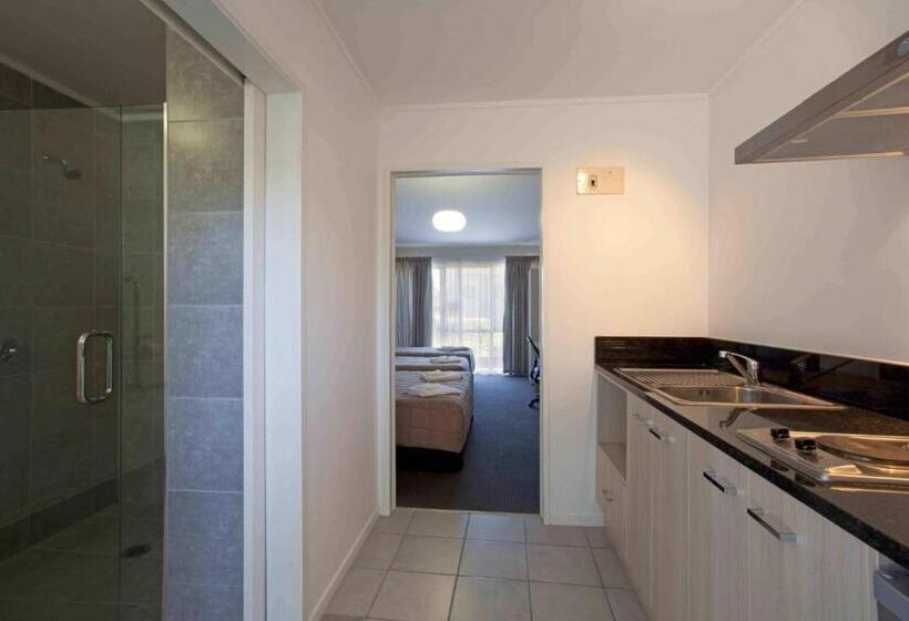 Семейный Номер, Auckland Airport Kiwi Motel