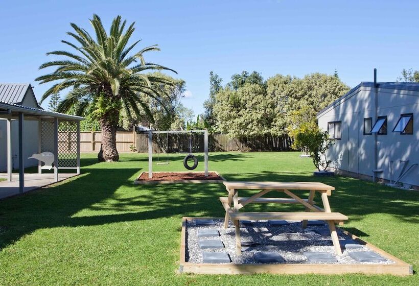 إستوديو كلاسيكى, Auckland Airport Kiwi Motel