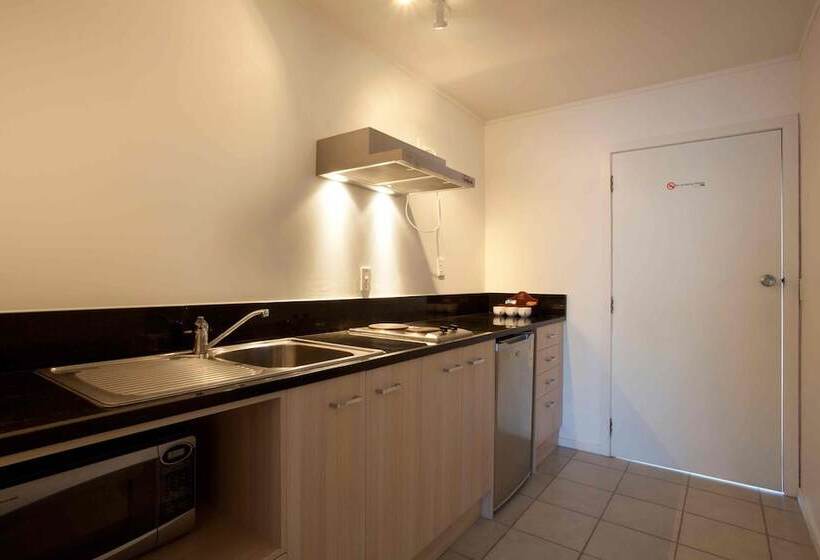 إستوديو كلاسيكى, Auckland Airport Kiwi Motel