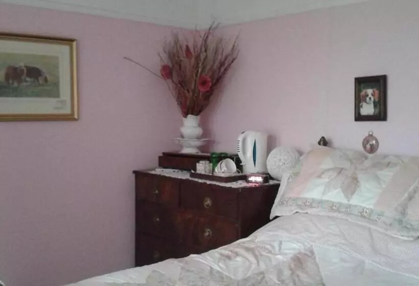 バス共有のスタンダードルーム, Ebborways Farm Bed And Breakfast