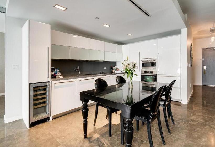 סוויטה, Boulan South Beach