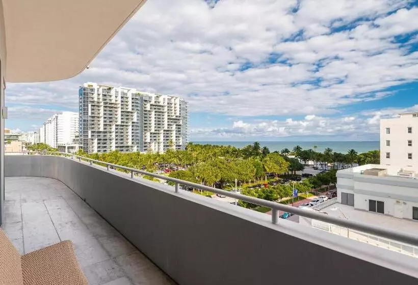 Penthouse Suite