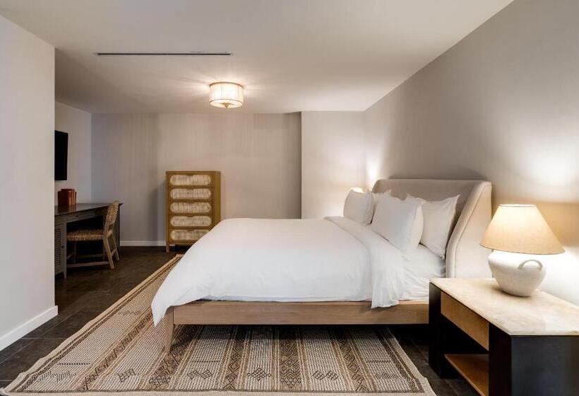 סוויטת פנטהאוז, Boulan South Beach