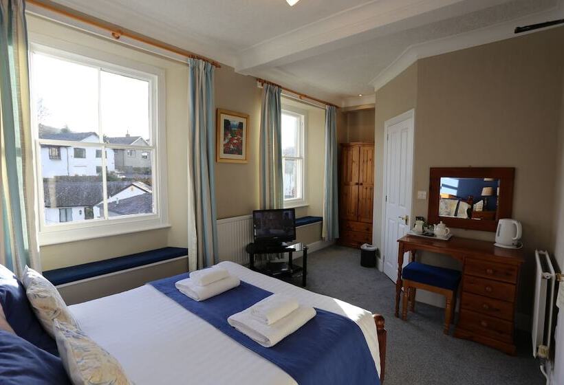 חדר בסיסי, Brathay Lodge