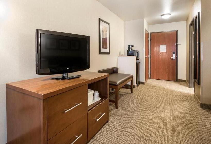 جناح, Comfort Suites At Par 4 Resort