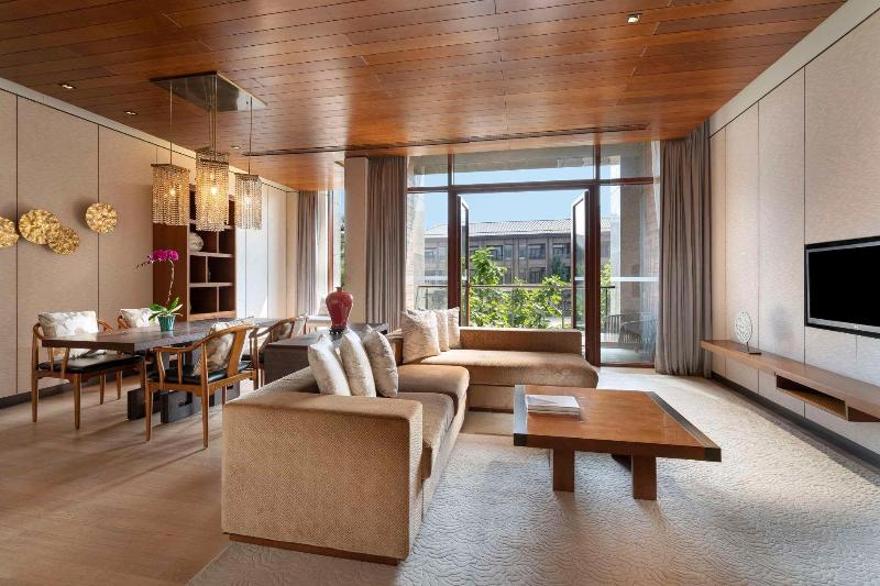 جناح سرير كينج, Comfort Suites At Par 4 Resort