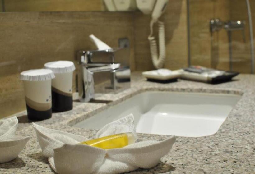 高级客房, Fm7 Resort Hotel   Jakarta Airport