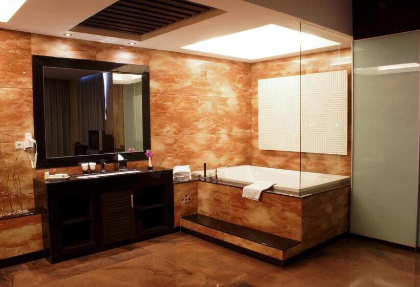 小型套房, Fm7 Resort Hotel   Jakarta Airport