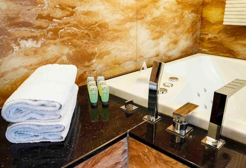 小型套房, Fm7 Resort Hotel   Jakarta Airport