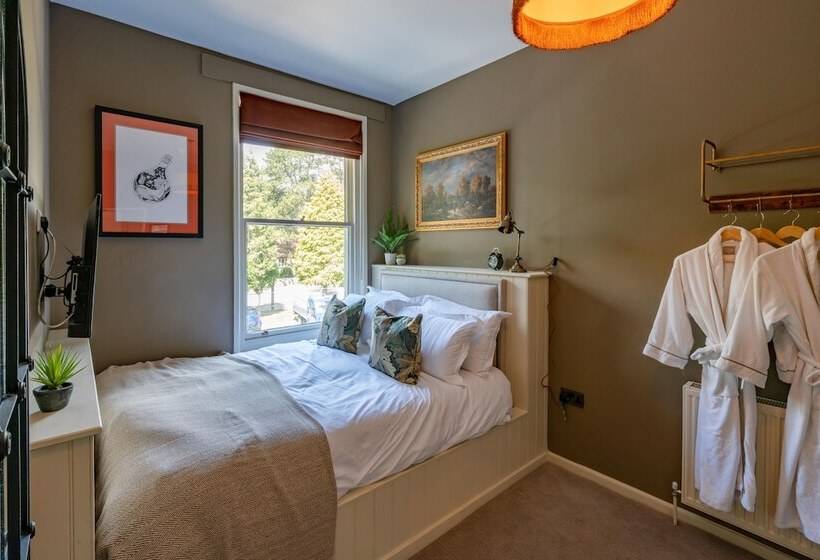 Классический Номер, The Pavilion Arms