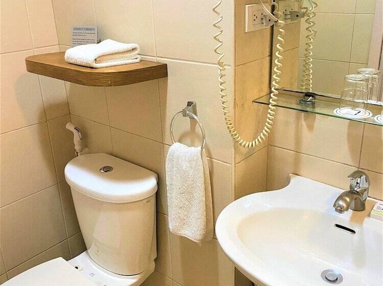 استودیوی استاندارد, One Pacific Place Serviced Residences