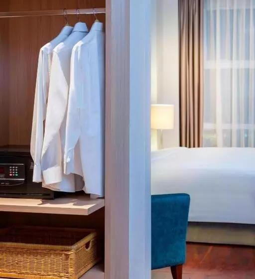 エクゼクティブアパートメントの３ベッドルーム, The Mayflower, Jakarta Marriott Executive Apartments