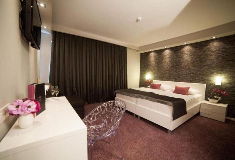 Номер Superior Вид на Море с Балконом, Boutique Hotel Life