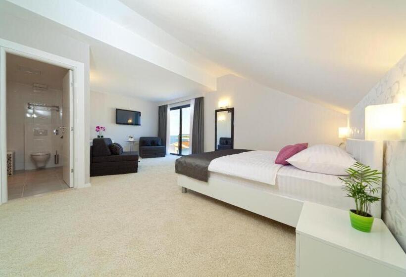 Люкс Deluxe Вид на Море, Boutique Hotel Life