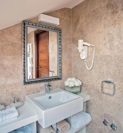 سوئیت پرزیدنت, Boutique Hotel Life