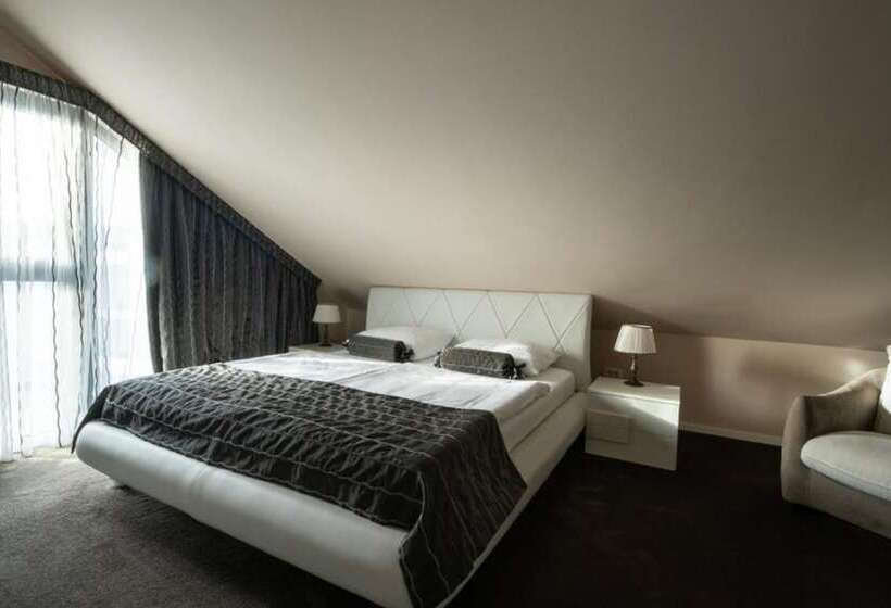 Президентский Люкс, Boutique Hotel Life