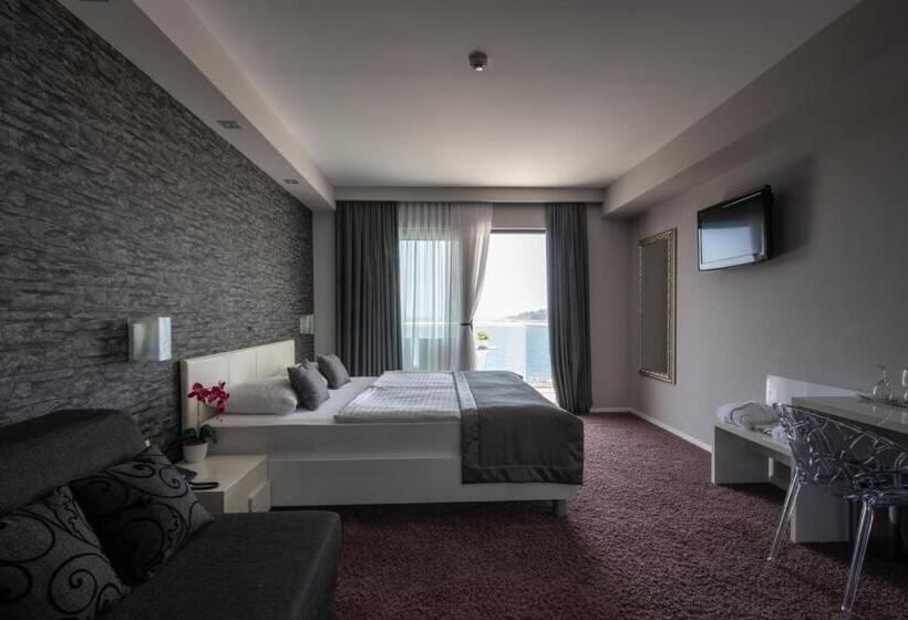 Полулюкс Боковой Вид на Море, Boutique Hotel Life