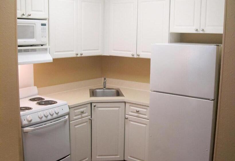 Студия Deluxe, Extended Stay America Suites  Detroit  Novi  Orchard Hill Place