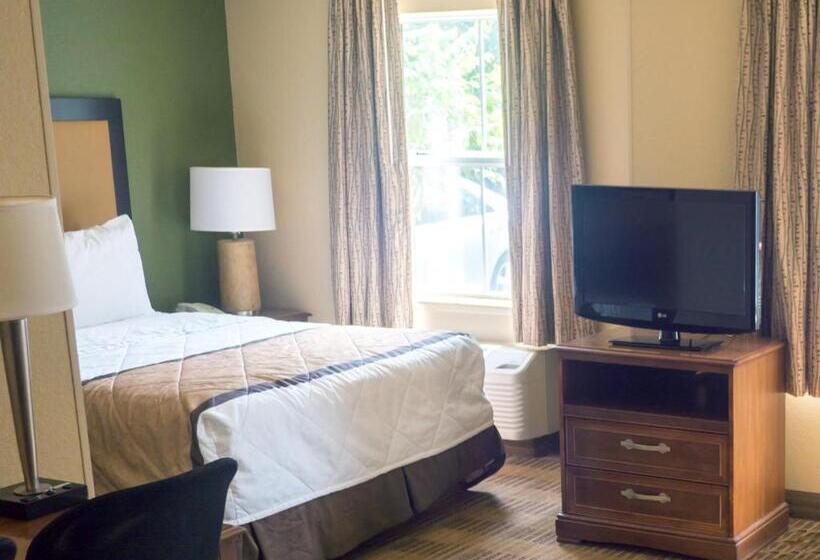 Студия Стандарт, Extended Stay America Suites  Detroit  Novi  Orchard Hill Place