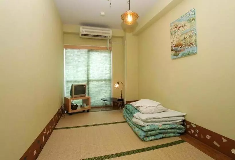 اتاق استاندارد با سرویس بهداشتی مشترک, Hostel Zen