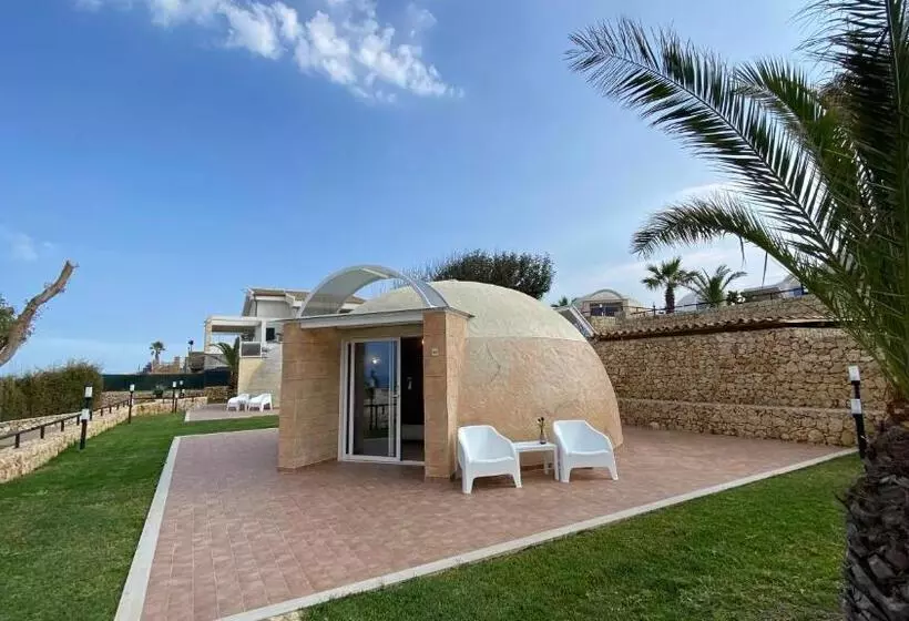 اتاق سوپریور, Capo Campolato