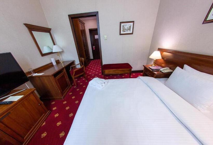 اتاق استاندارد یک نفره, Grand Tien Shan